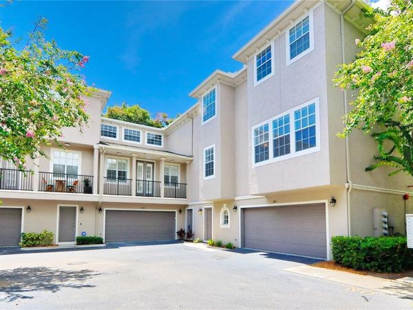 2611 ESPANA COURT , TAMPA, FL 33609