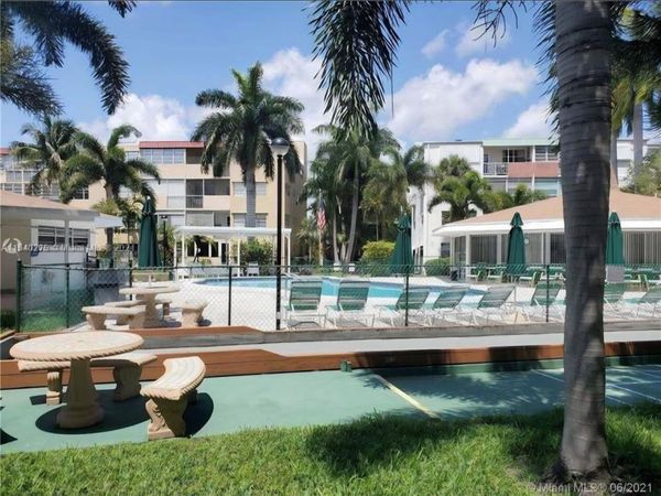 1333 E Hallandale Beach Boulevard, Unit 305, Hallandale Beach, FL 33009