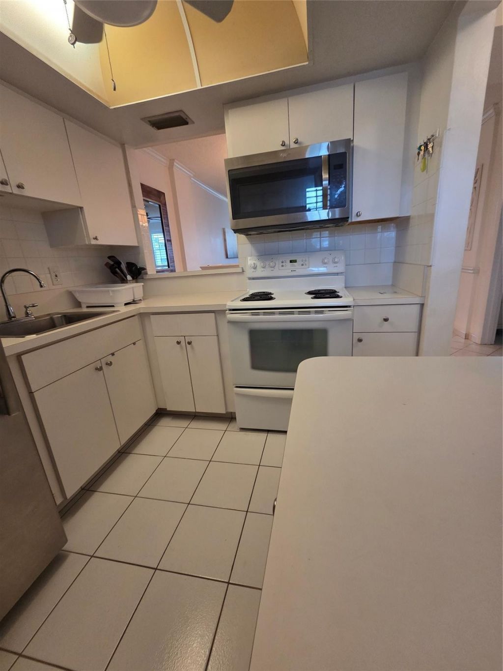 1333 E Hallandale Beach Boulevard, Unit 305, Hallandale Beach, FL 33009 Photo