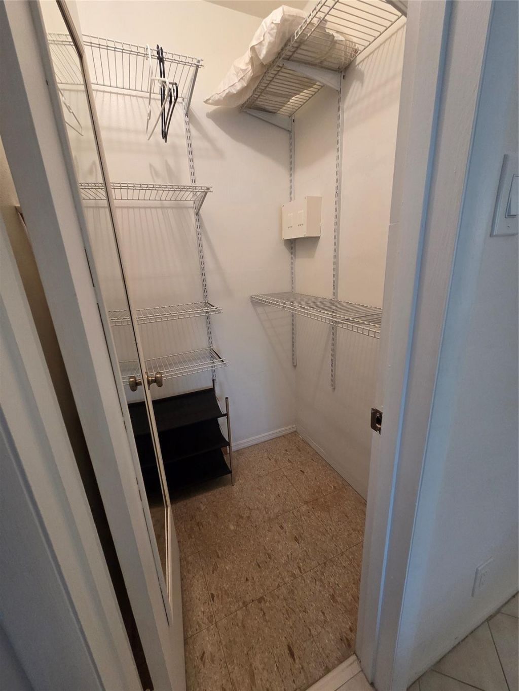 1333 E Hallandale Beach Boulevard, Unit 305, Hallandale Beach, FL 33009 Photo