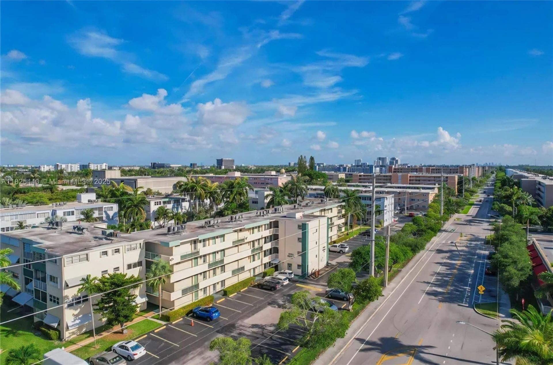 1333 E Hallandale Beach Boulevard, Unit 305, Hallandale Beach, FL 33009 Photo