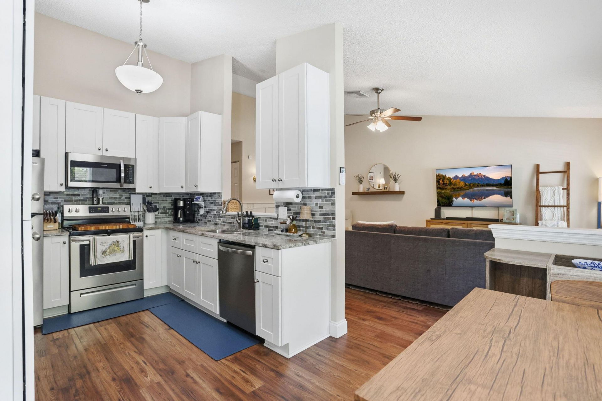 1392 Thornridge Lane, Royal Palm Beach, FL 33411 Photo