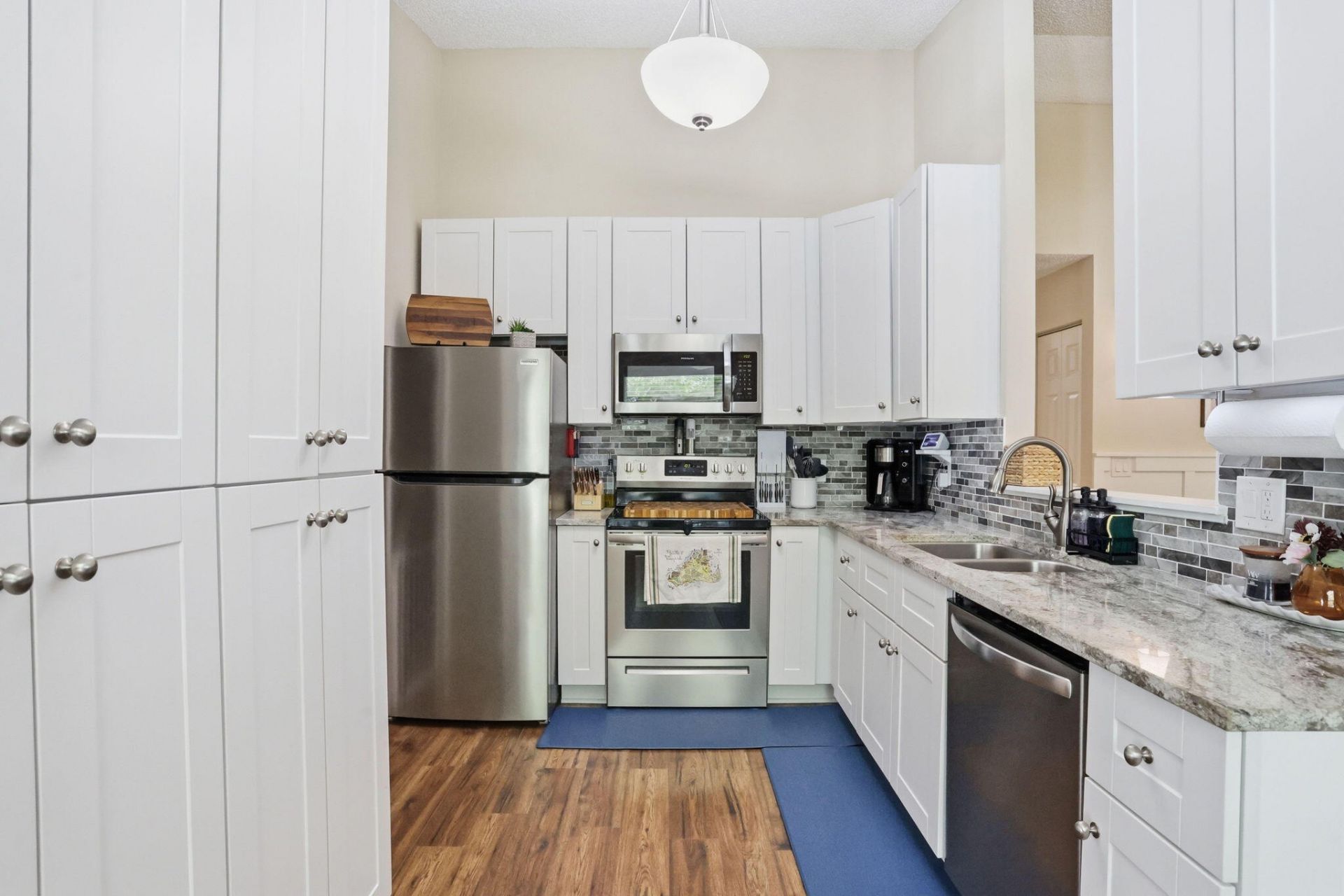 1392 Thornridge Lane, Royal Palm Beach, FL 33411 Photo
