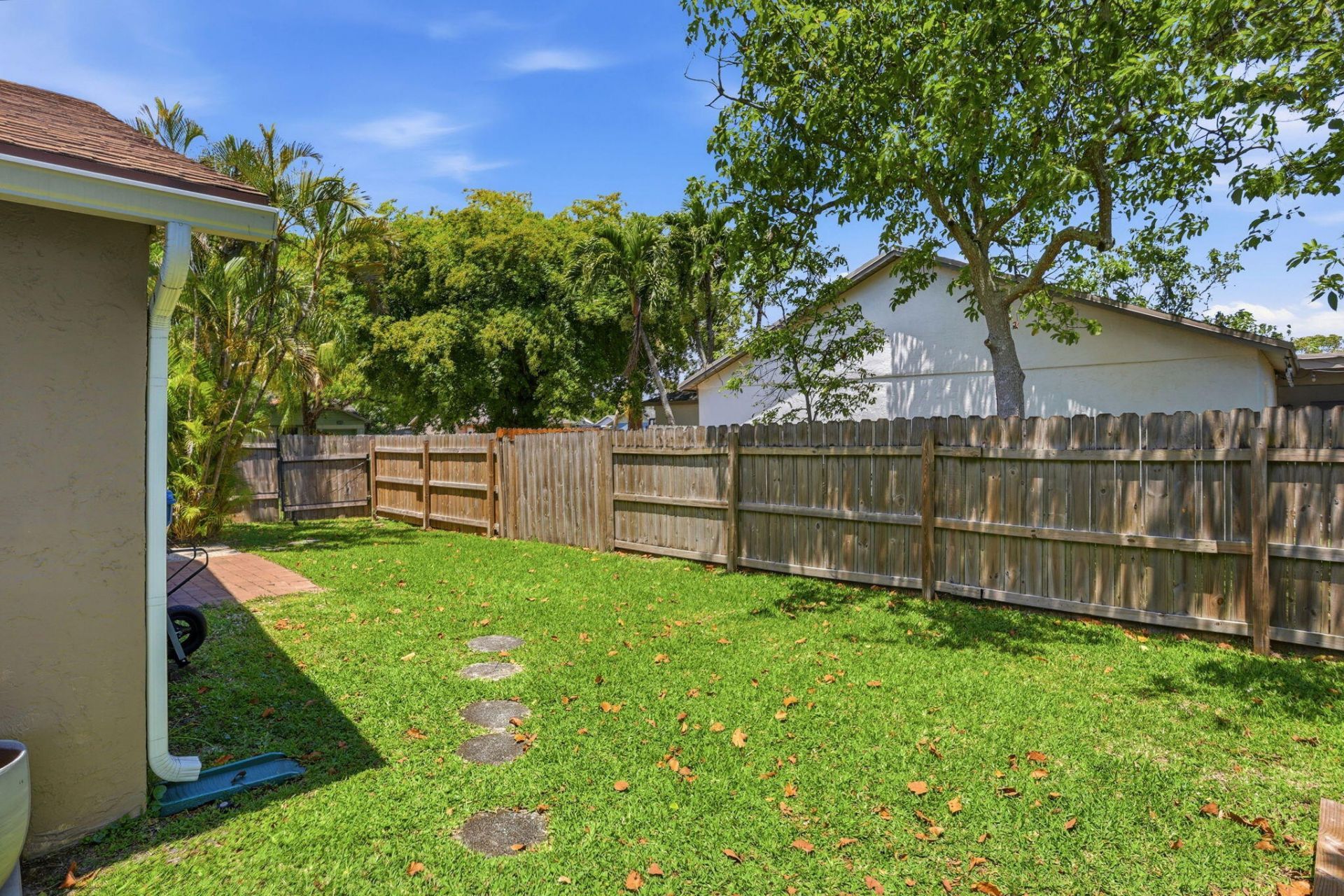 1392 Thornridge Lane, Royal Palm Beach, FL 33411 Photo