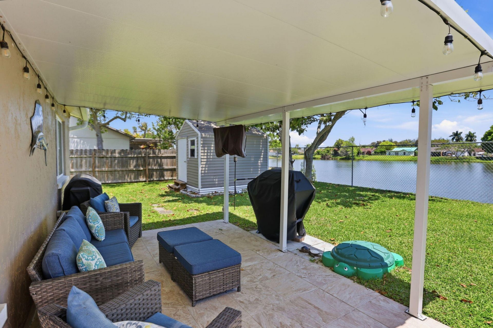 1392 Thornridge Lane, Royal Palm Beach, FL 33411 Photo