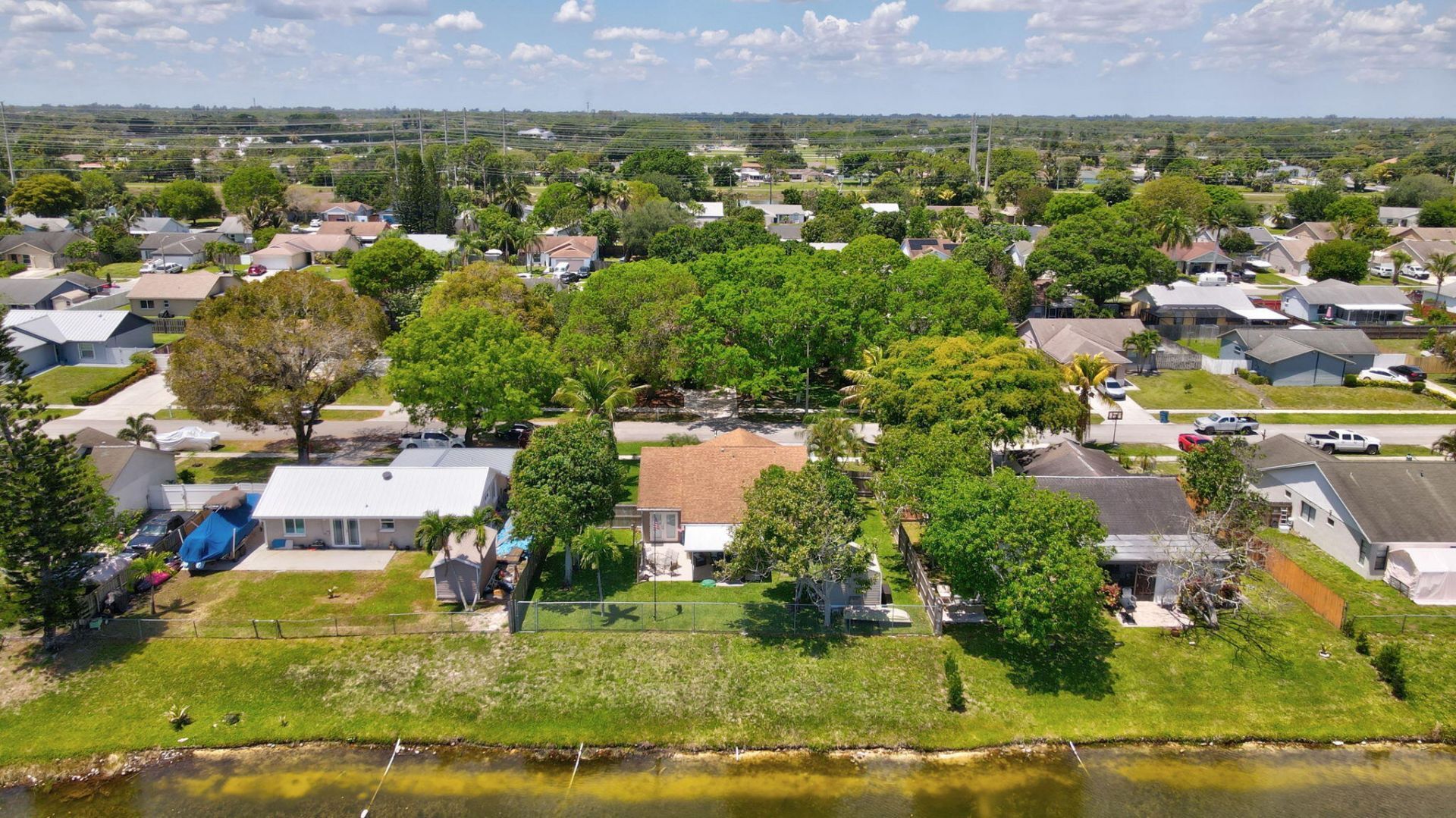 1392 Thornridge Lane, Royal Palm Beach, FL 33411 Photo