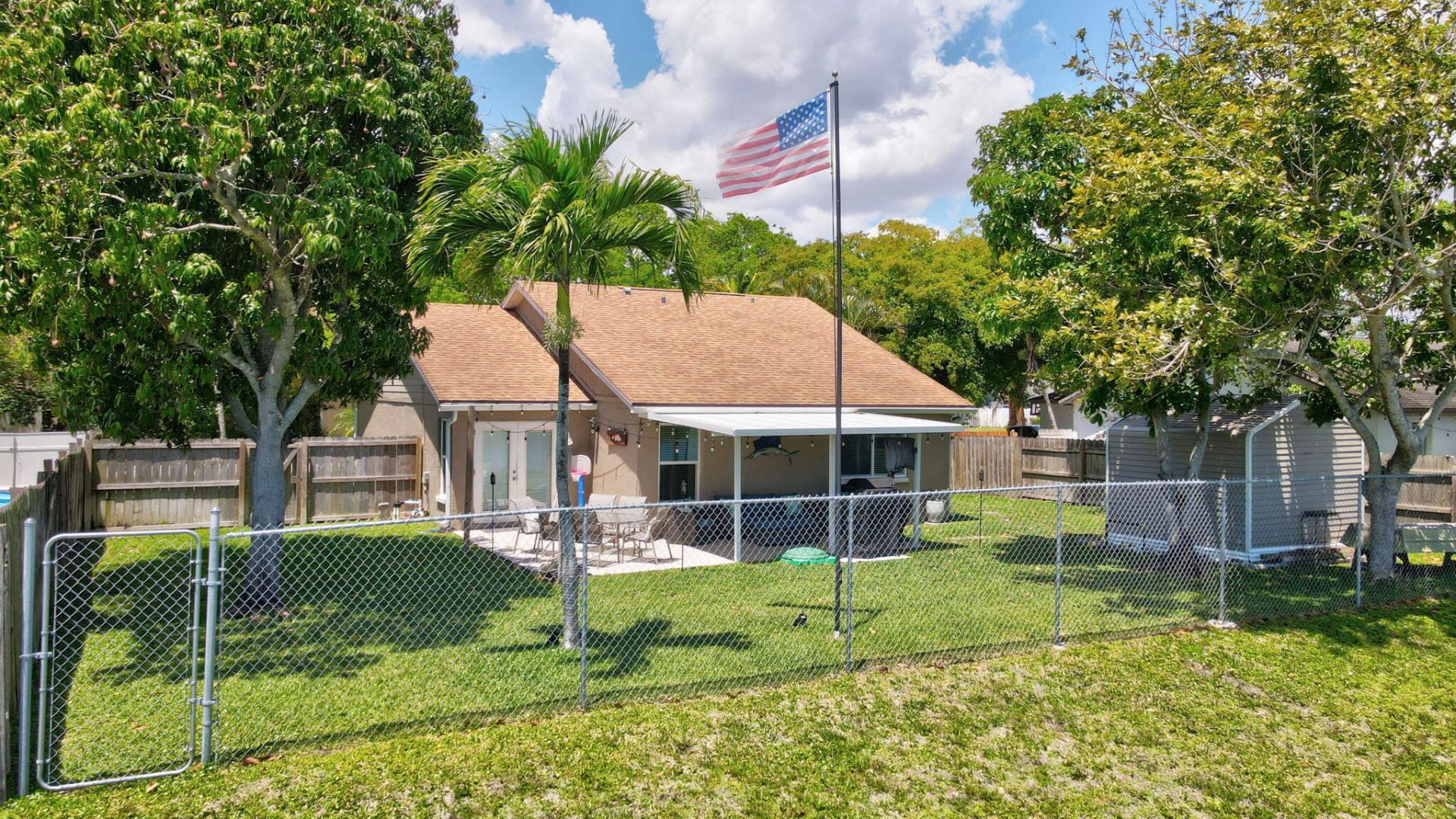 1392 Thornridge Lane, Royal Palm Beach, FL 33411 Photo
