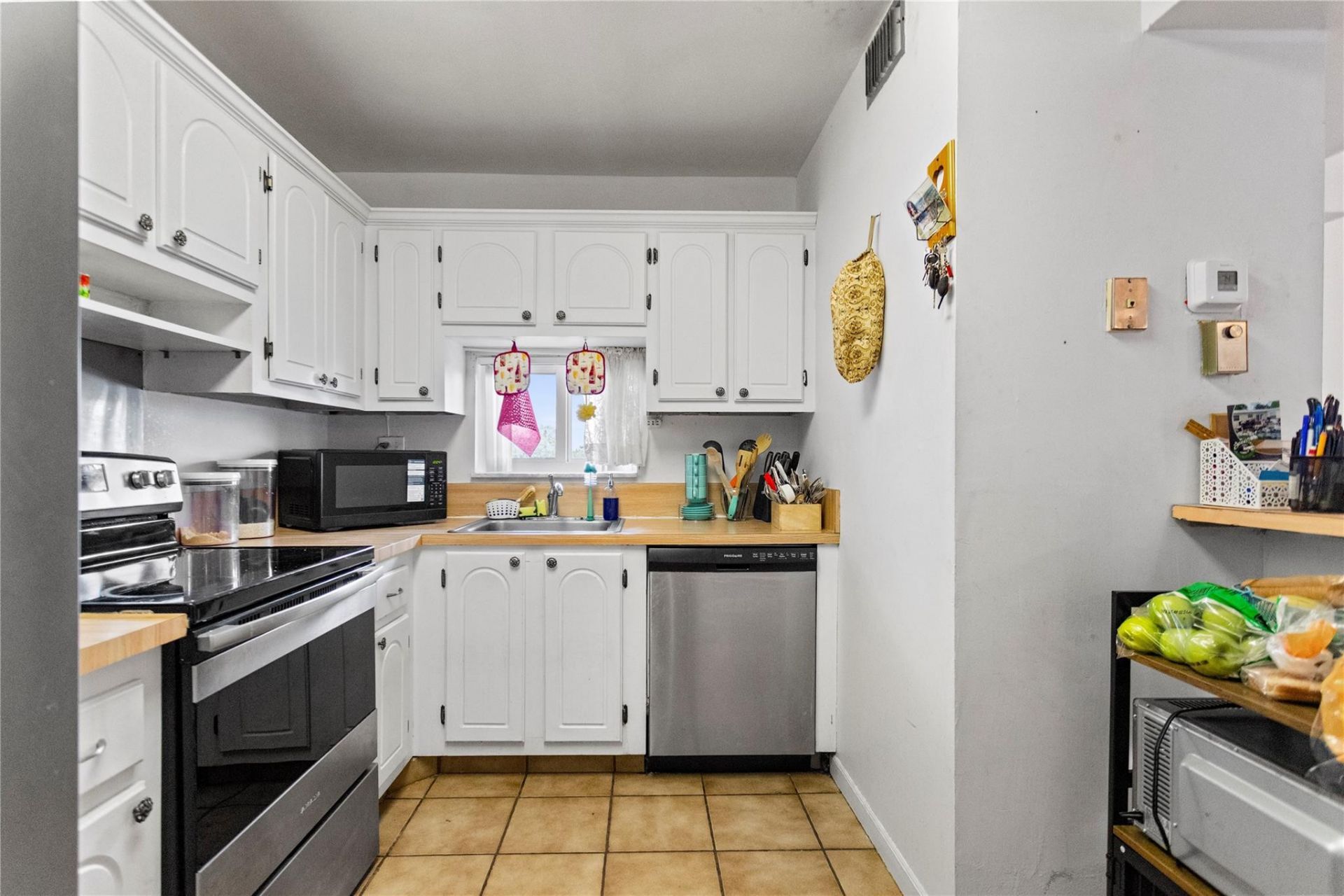 8990 S Hollybrook Boulevard, Unit 305, Pembroke Pines, FL 33025 Photo