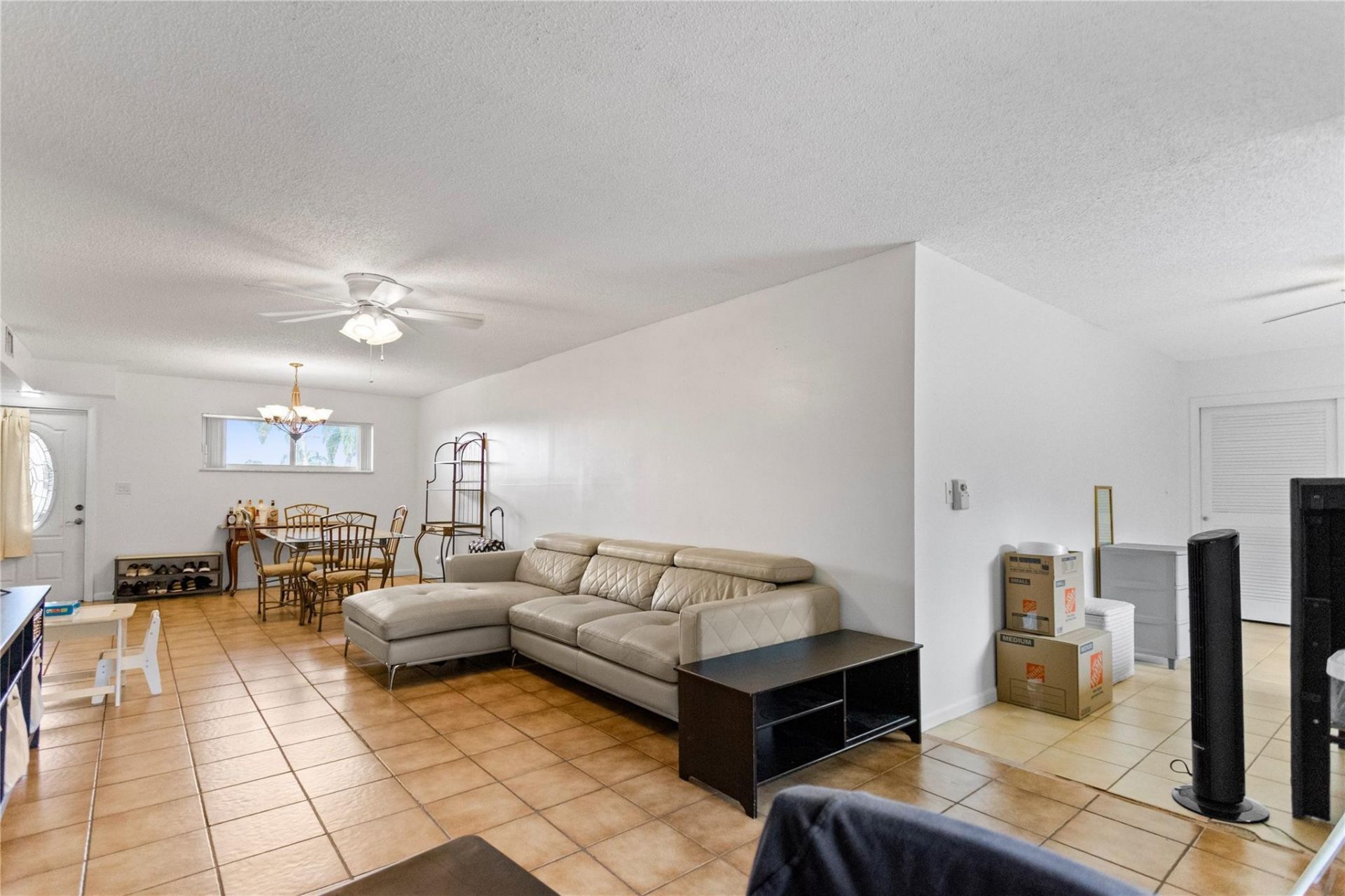 8990 S Hollybrook Boulevard, Unit 305, Pembroke Pines, FL 33025 Photo