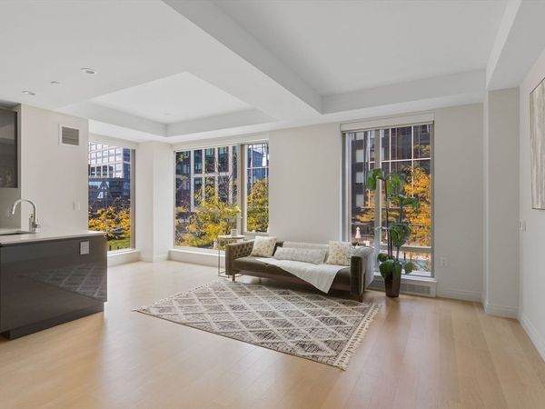 135 Seaport Blvd, Unit 611, Boston, MA 02210