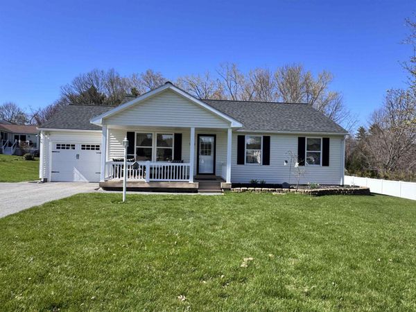 148 Jeffrey Drive, Colchester, VT 05446