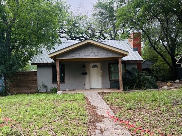 410 Bohme, Uvalde, TX 78801