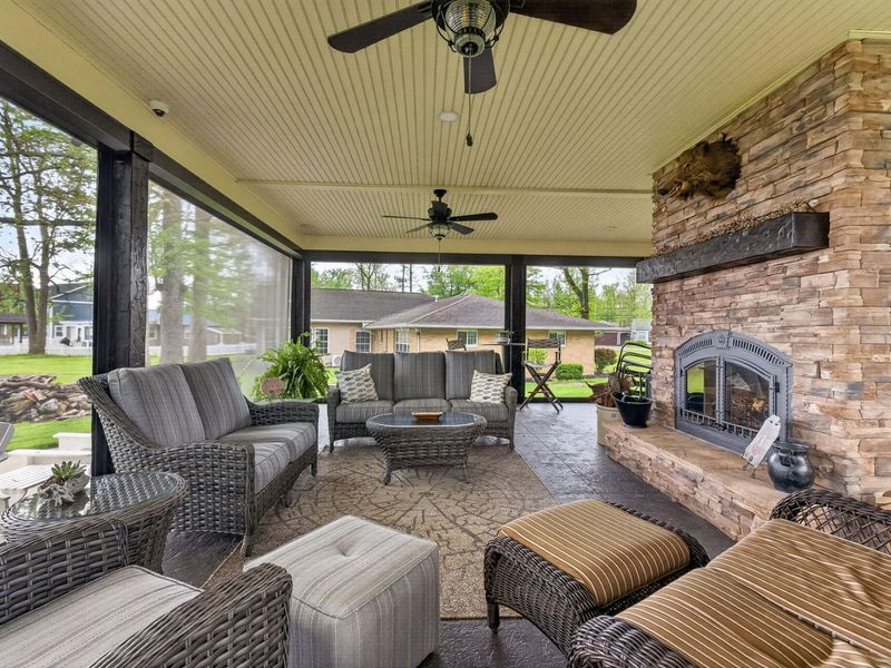 9730 E Lakeshore Drive, Huntsville, OH 43324 Photo 11