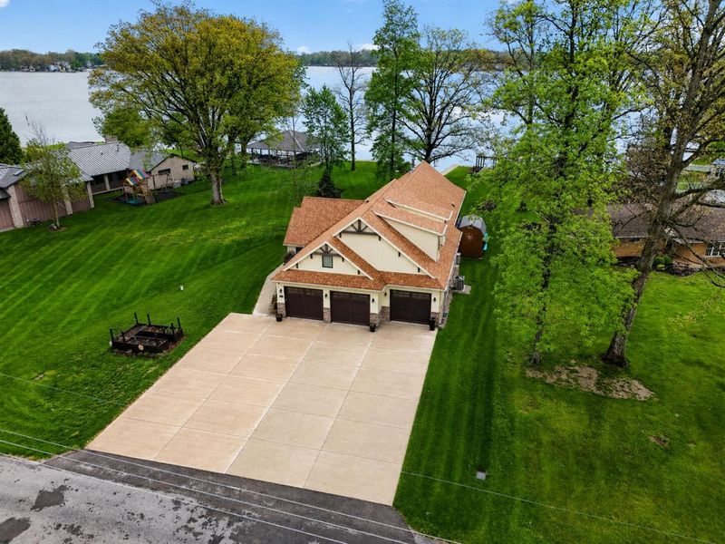 9730 E Lakeshore Drive, Huntsville, OH 43324 Photo 3