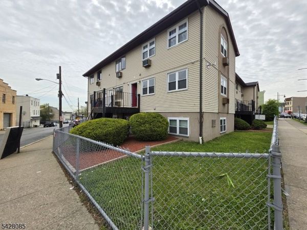 583 Main St, Paterson, NJ 07503