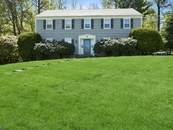 68 Center Ave, Morris, NJ 07960