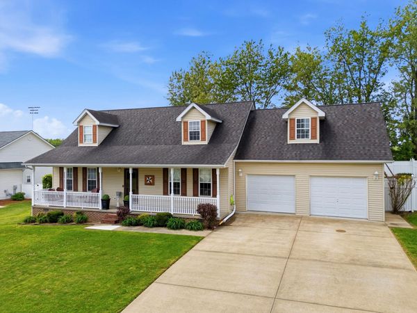 252 Woodmire Drive, Milton, WV 25541