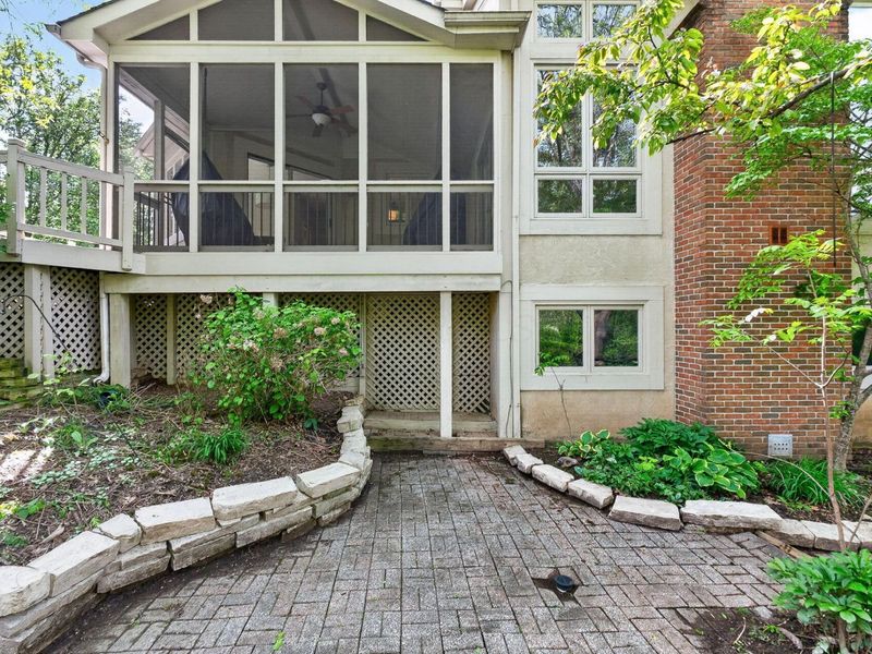 9430 Avemore Court, Dublin, OH 43017 Photo 6