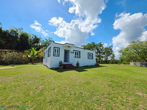 15 CALLE, Vega Alta, PR 00693