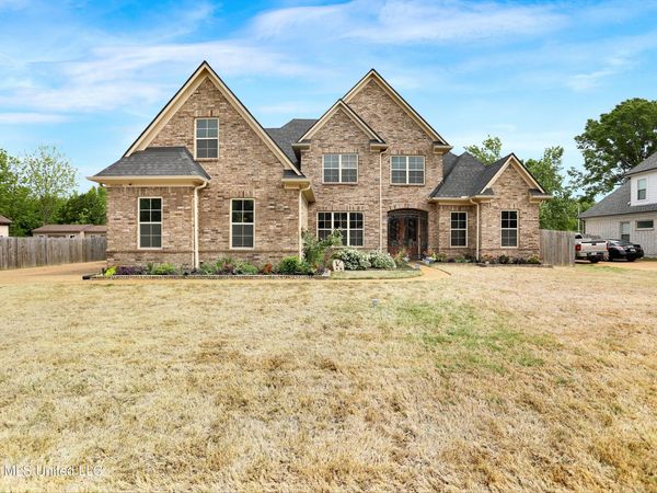 10898 Wiseman Drive, Olive Branch, MS 38654