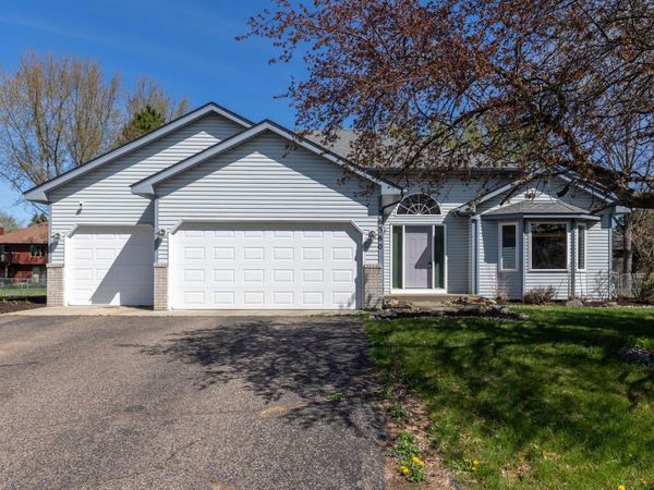 26380 Golden Avenue, Wyoming, MN 55092