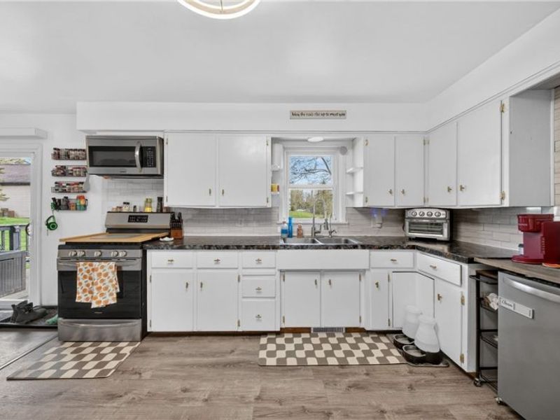 534 E Steels Corners Road , Stow, OH 44224 Photo 11