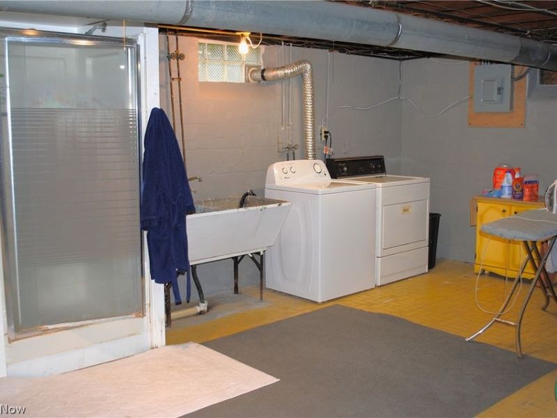 3435 Center Drive , Parma, OH 44134 Photo 34