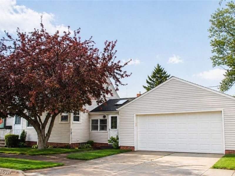 3435 Center Drive , Parma, OH 44134 Photo 4