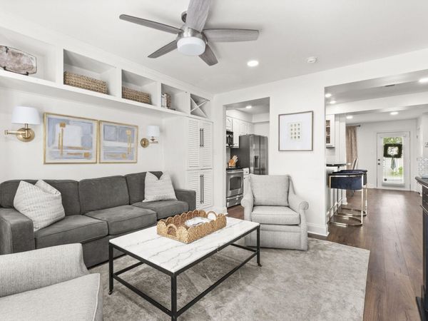 7471 GERMANTOWN SQ, Germantown, TN 38138