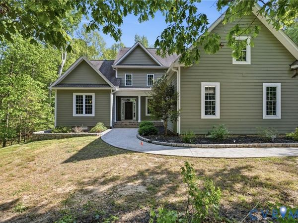 8825 First Branch Lane, Chesterfield, VA 23838