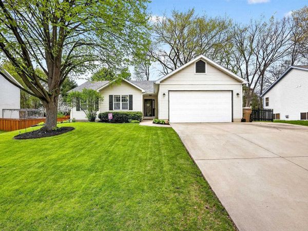 5146 Oak Valley Drive, Madison, WI 53704