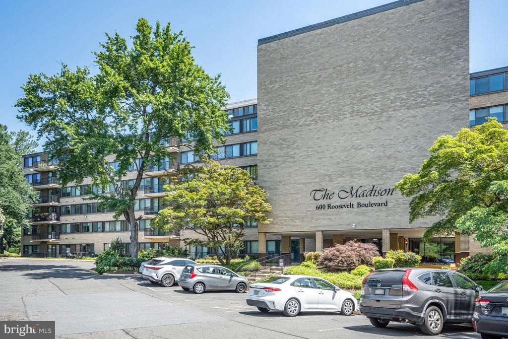 600 Roosevelt Boulevard , Unit 510, Falls Church, VA 22044 Main Photo
