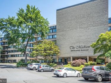 600 ROOSEVELT BOULEVARD , Unit 510, FALLS CHURCH, VA 22044