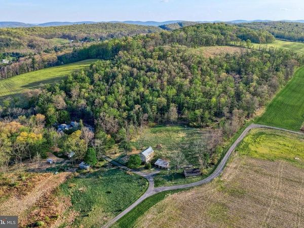 57 METZ LANE, NEW BLOOMFIELD, PA 17068