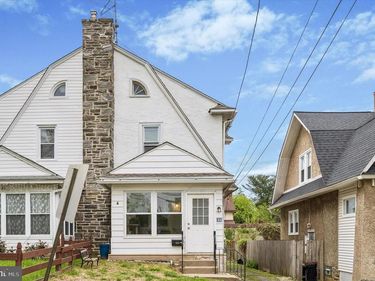 33 S HARWOOD AVENUE, UPPER DARBY, PA 19082