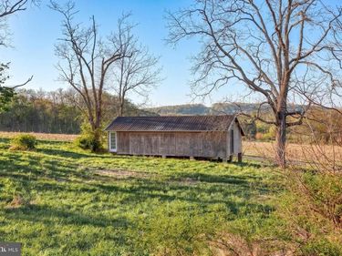 57 METZ LANE, NEW BLOOMFIELD, PA 17068