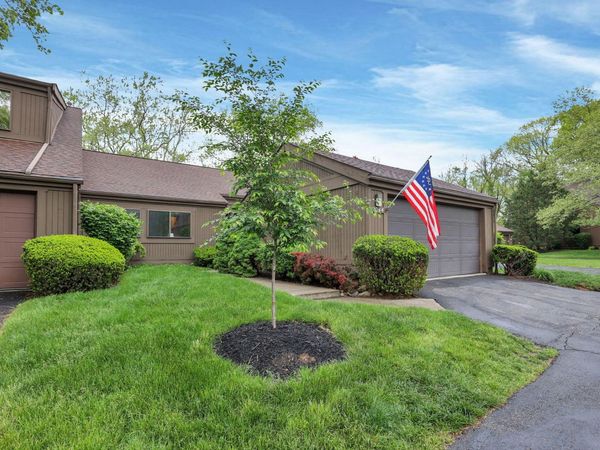 2044 Willowick, Unit # B, Columbus, OH 43229