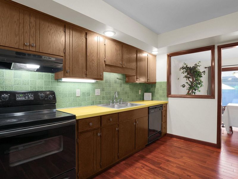 2044 Willowick, Unit # B, Columbus, OH 43229 Photo 15