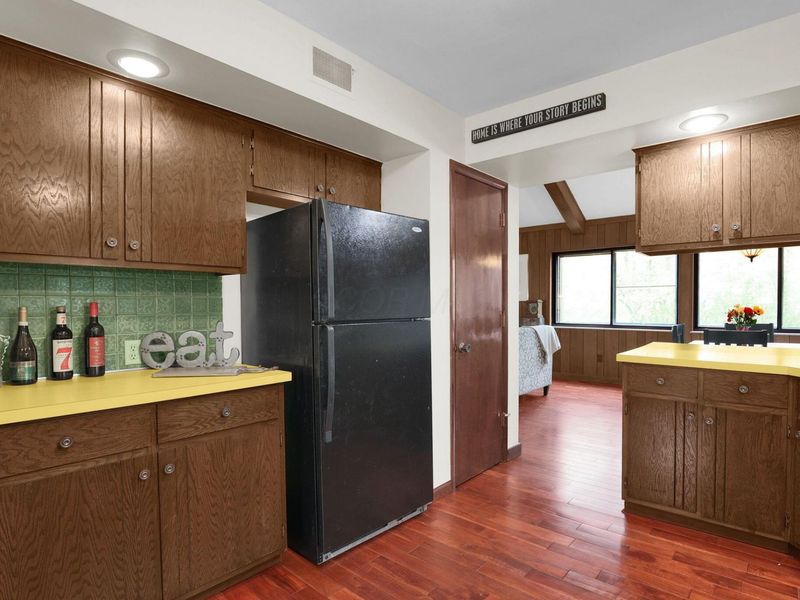 2044 Willowick, Unit # B, Columbus, OH 43229 Photo 16