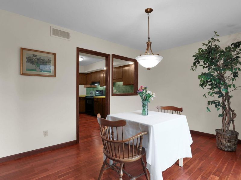 2044 Willowick, Unit # B, Columbus, OH 43229 Photo 17