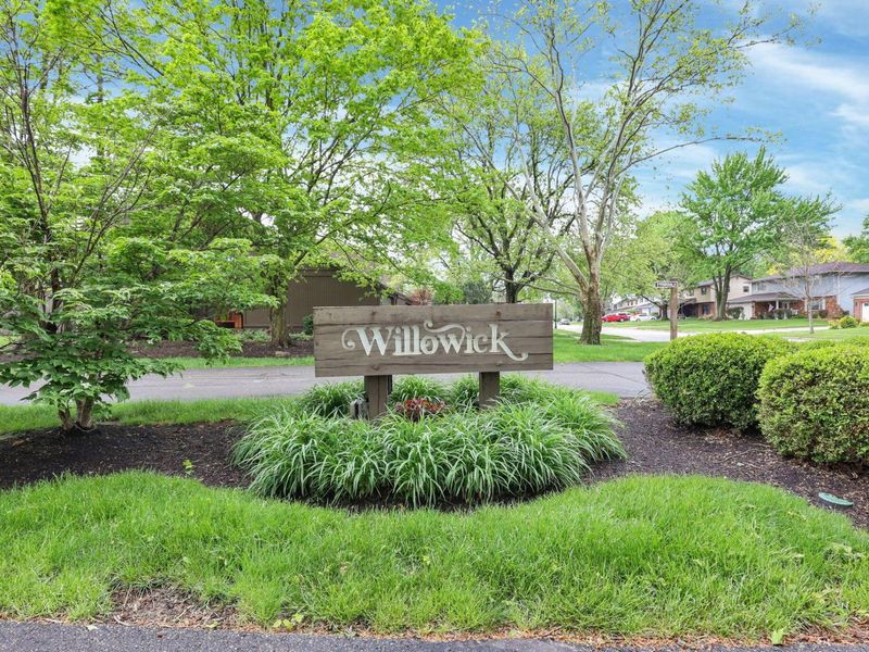 2044 Willowick, Unit # B, Columbus, OH 43229 Photo 33