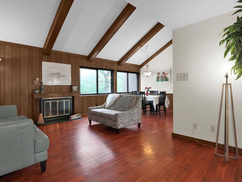 2044 Willowick, Unit # B, Columbus, OH 43229 Photo 7
