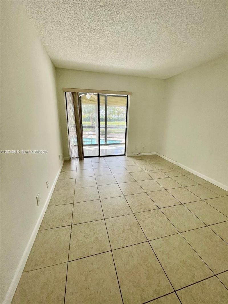 2320 S Cypress Bend Dr , Unit 204, Pompano Beach, FL 33069 Photo