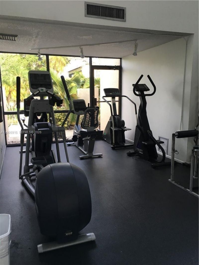 2320 S Cypress Bend Dr , Unit 204, Pompano Beach, FL 33069 Photo