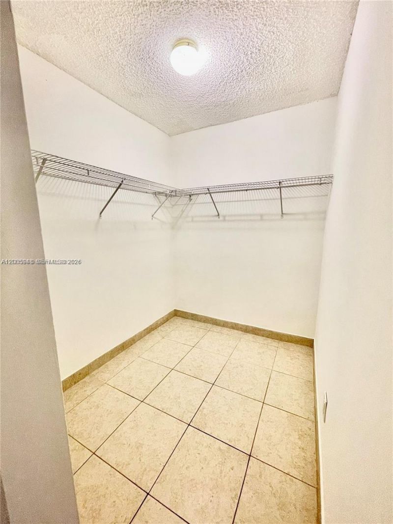 2320 S Cypress Bend Dr , Unit 204, Pompano Beach, FL 33069 Photo