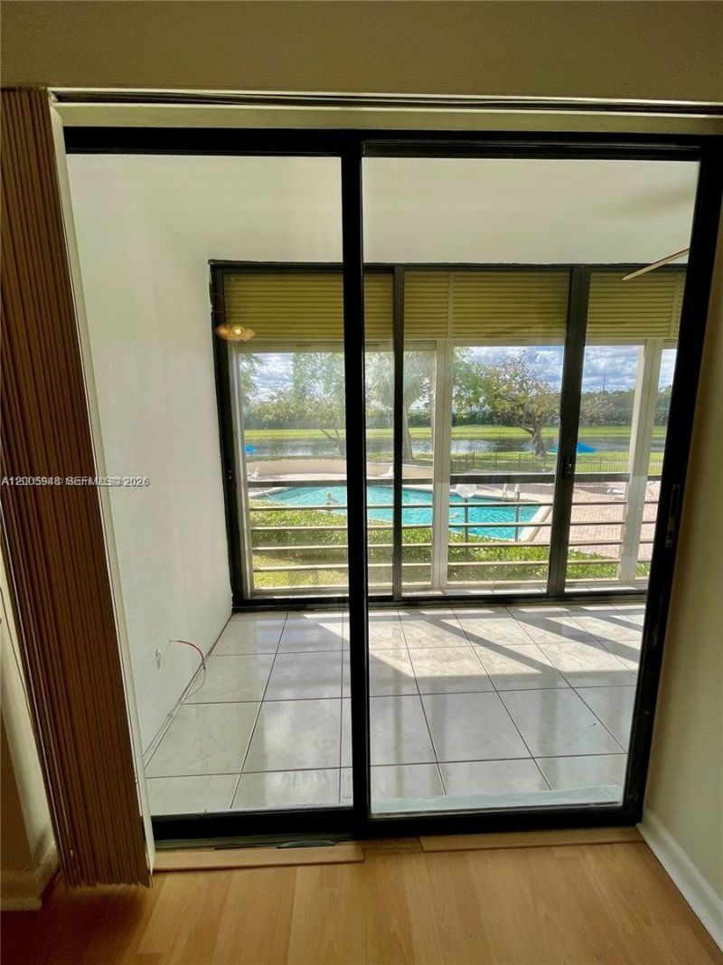2320 S Cypress Bend Dr , Unit 204, Pompano Beach, FL 33069 Photo