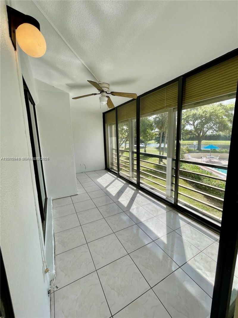 2320 S Cypress Bend Dr , Unit 204, Pompano Beach, FL 33069 Photo