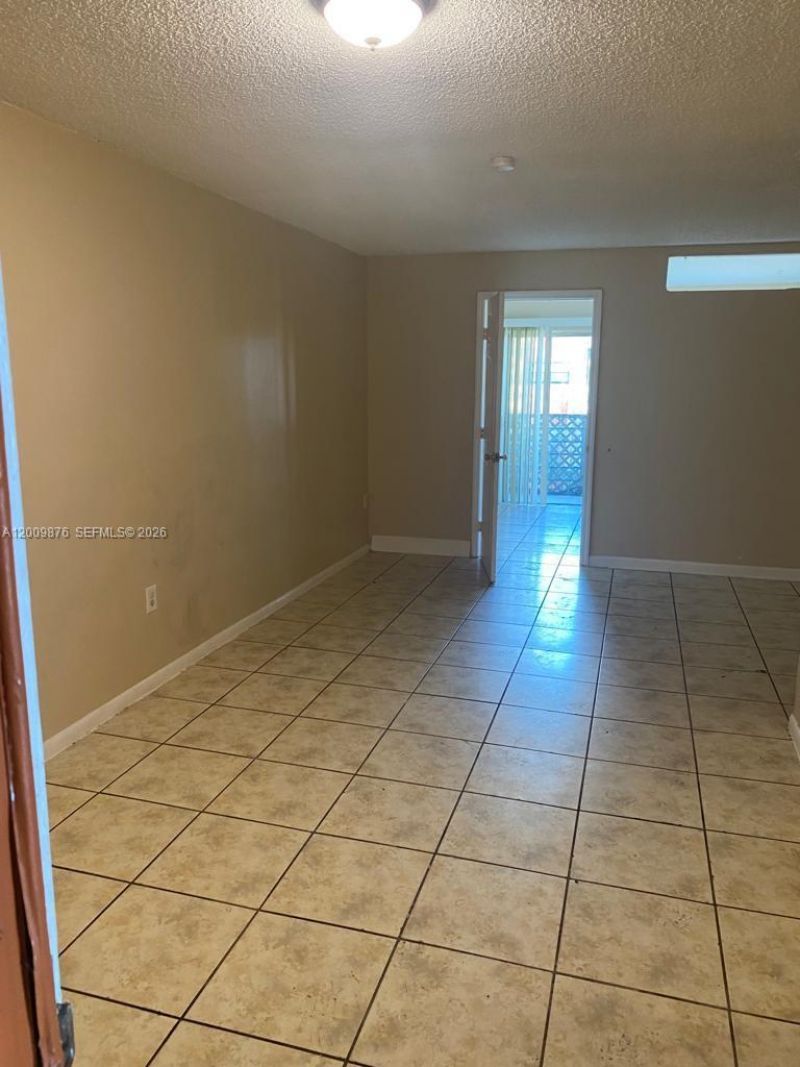 3710 NW 21st St , Unit 305, Lauderdale Lakes, FL 33311 Photo