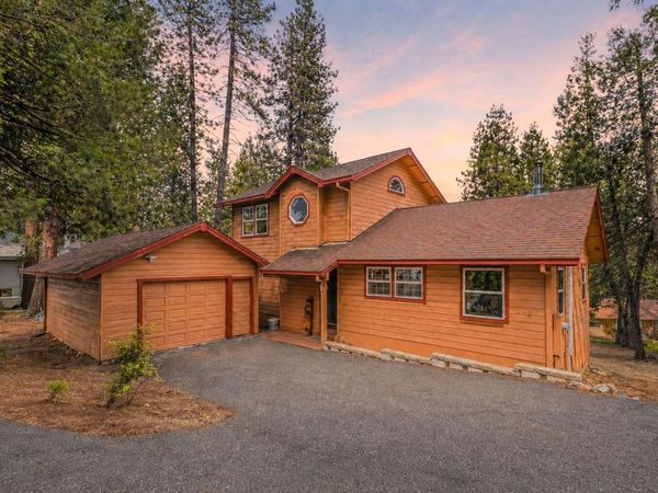 2411 Silver Dr, Arnold, CA 95223