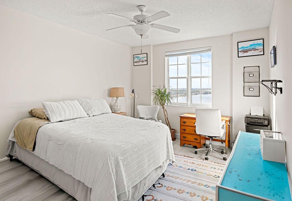616 Clearwater Park Road, Unit 1110, West Palm Beach, FL 33401 Photo